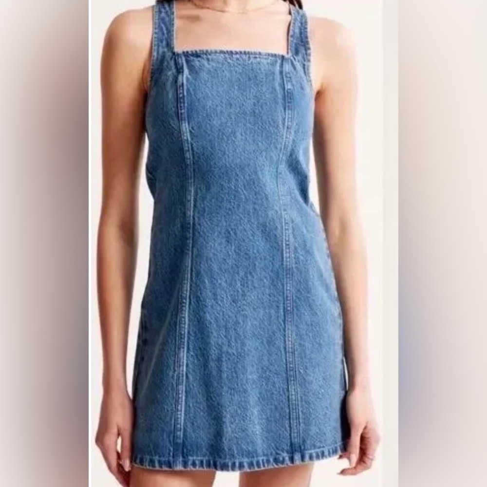 NWOT Abercrombie & Fitch Women's Blue Denim Square Neck Dress